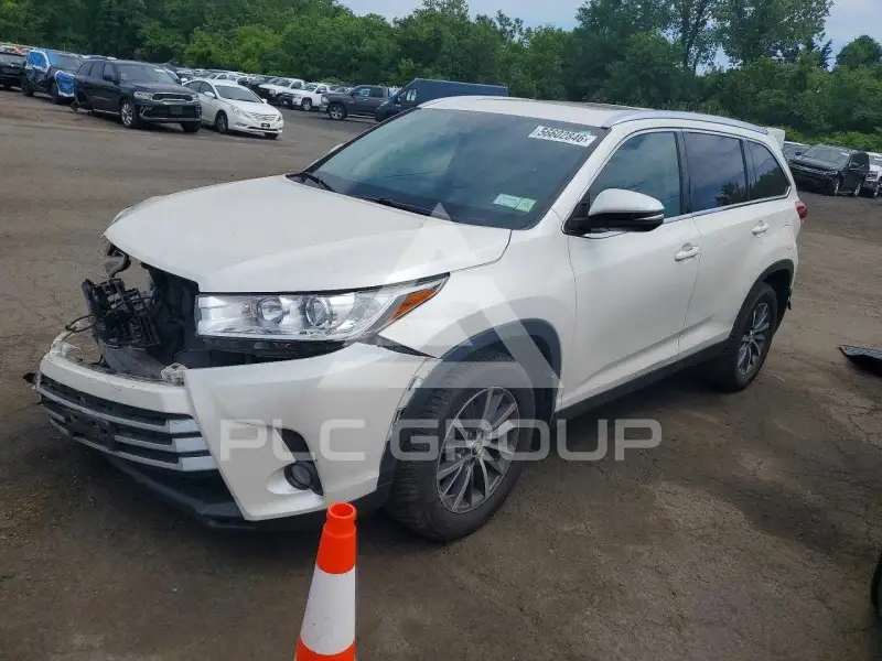 2019 Toyota Highlander фото