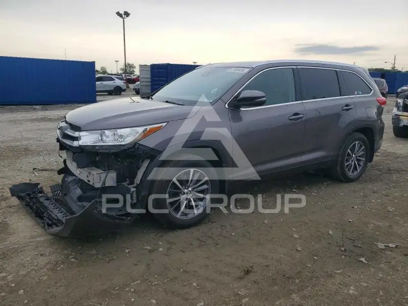 2019 Toyota Highlander фото