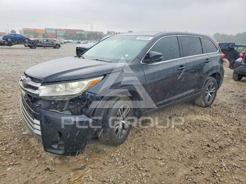 2019 Toyota Highlander photo