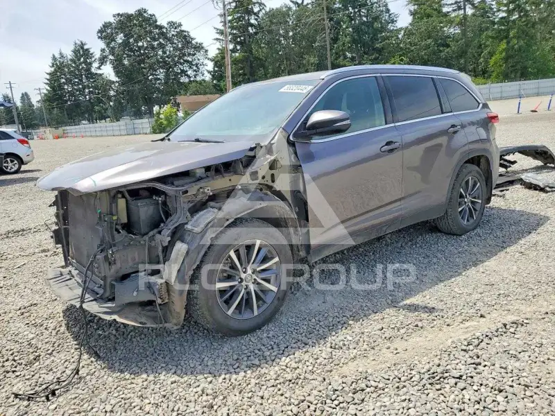 2019 Toyota Highlander фото