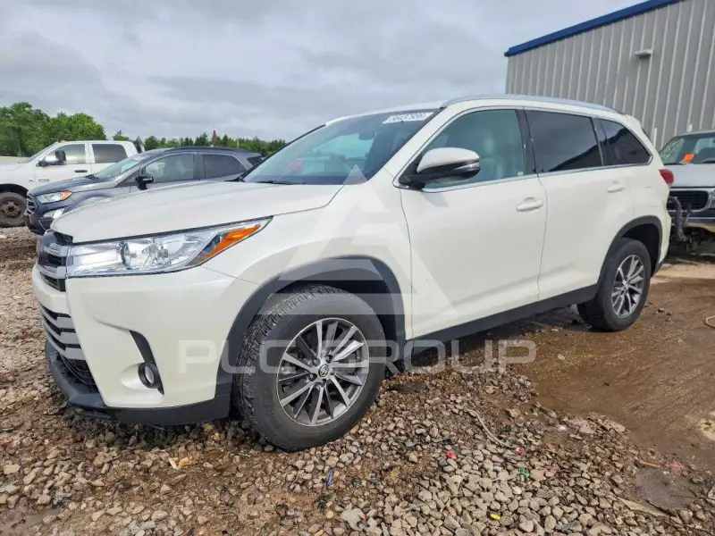 2019 Toyota Highlander фото