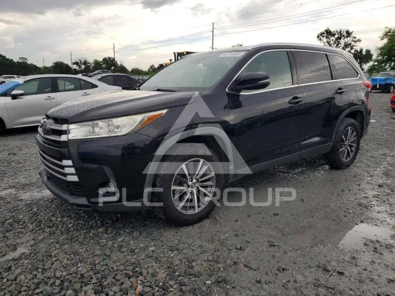 2019 Toyota Highlander фото