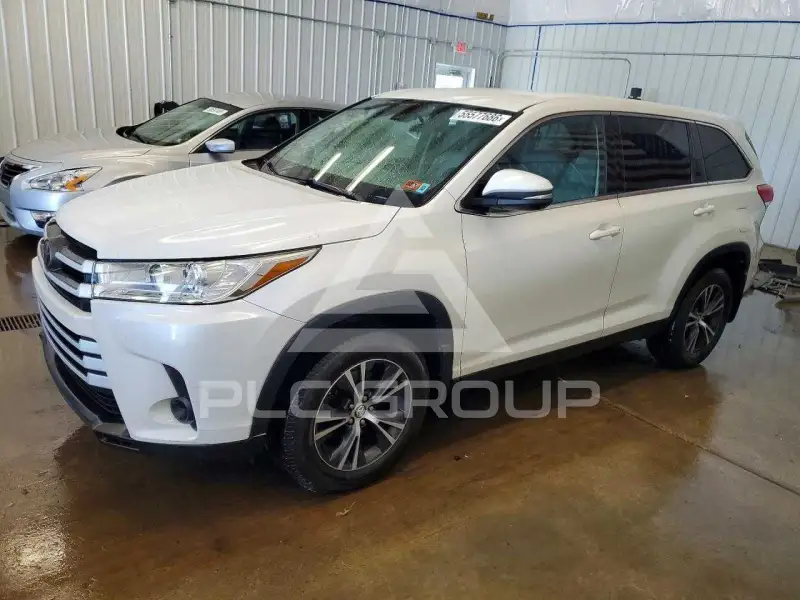 2019 Toyota Highlander фото