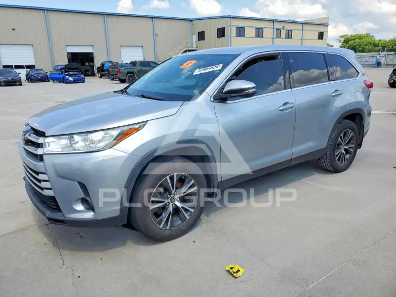 2019 Toyota Highlander фото