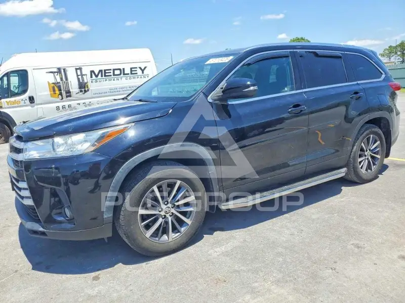 2019 Toyota Highlander фото