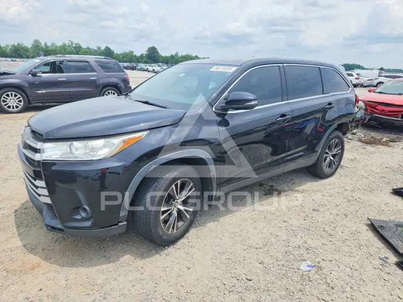 2019 Toyota Highlander photo