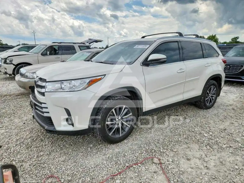 2019 Toyota Highlander фото