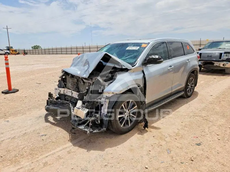 2019 Toyota Highlander фото