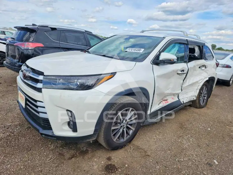 2019 Toyota Highlander фото