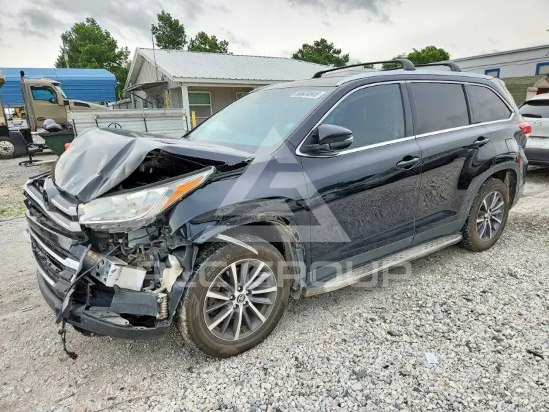 2019 Toyota Highlander фото
