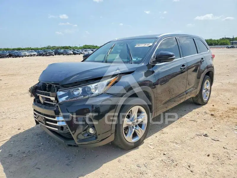 2019 Toyota Highlander photo