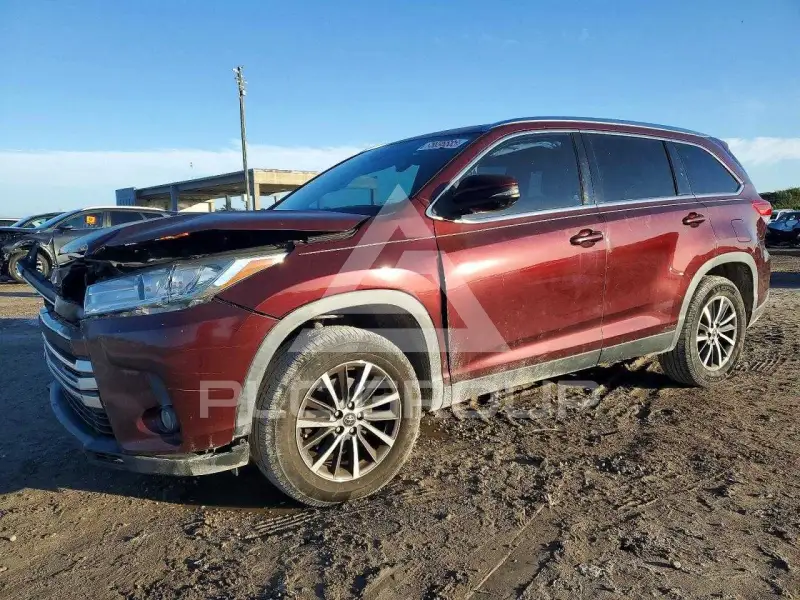 2019 Toyota Highlander фото