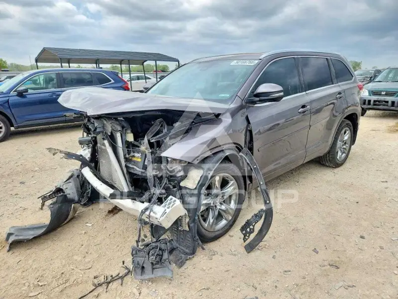 2019 Toyota Highlander фото