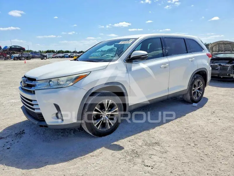 2019 Toyota Highlander фото