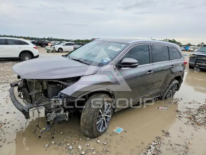 2019 Toyota Highlander фото