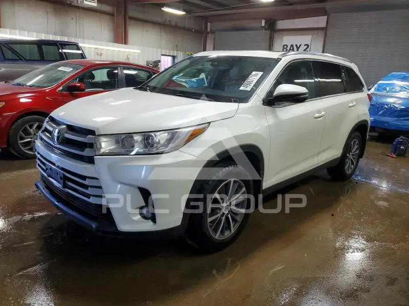 2019 Toyota Highlander фото