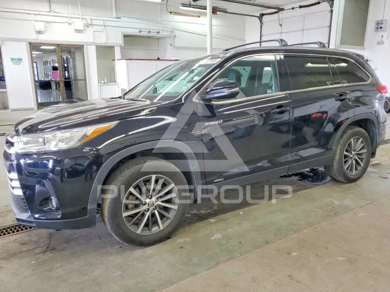 2019 Toyota Highlander фото