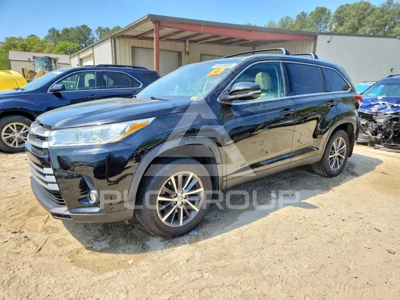 2019 Toyota Highlander фото