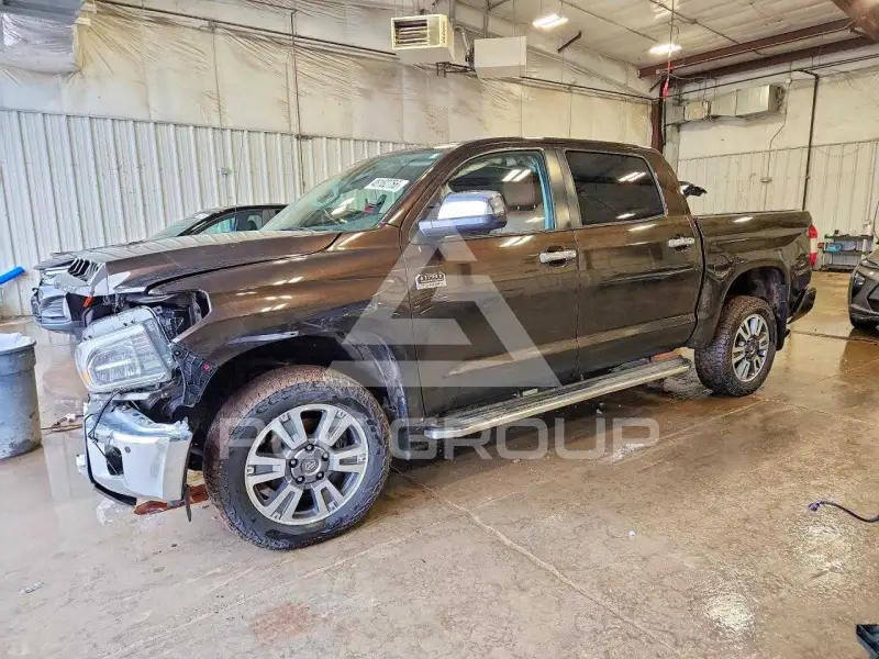 2019 Toyota TUNDRA фото