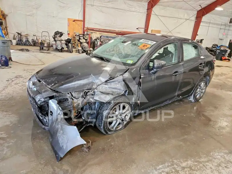2019 Toyota YARIS фото