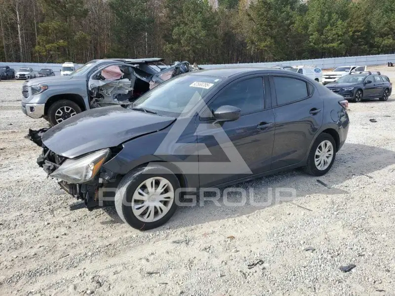 2019 Toyota YARIS фото