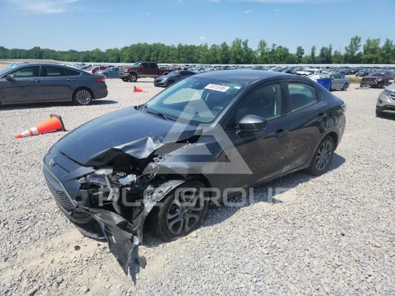 2019 Toyota YARIS фото