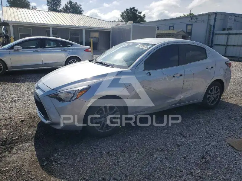 2019 Toyota YARIS фото