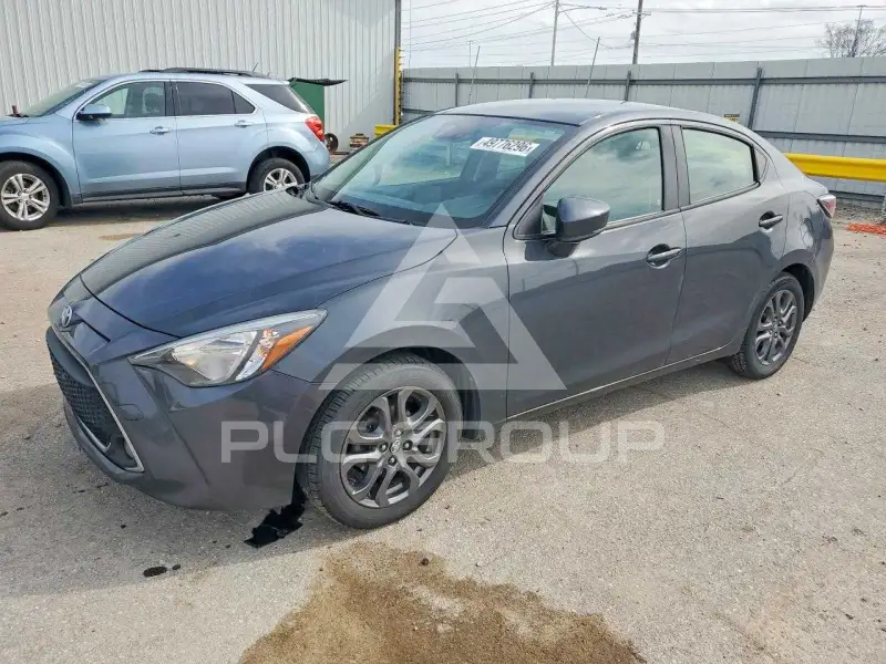 2019 Toyota YARIS фото