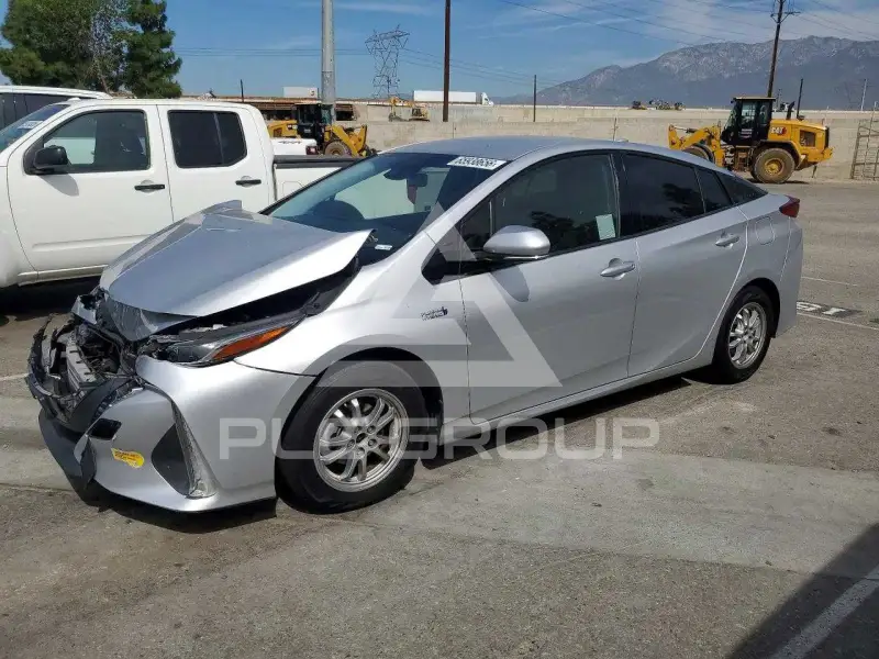 2019 Toyota PRIUS photo