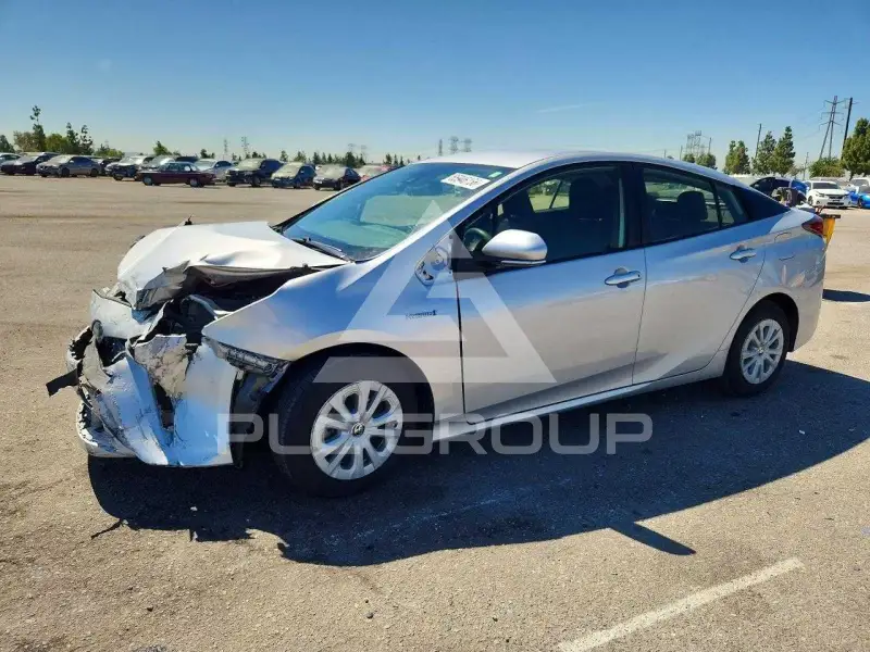 2019 Toyota PRIUS photo