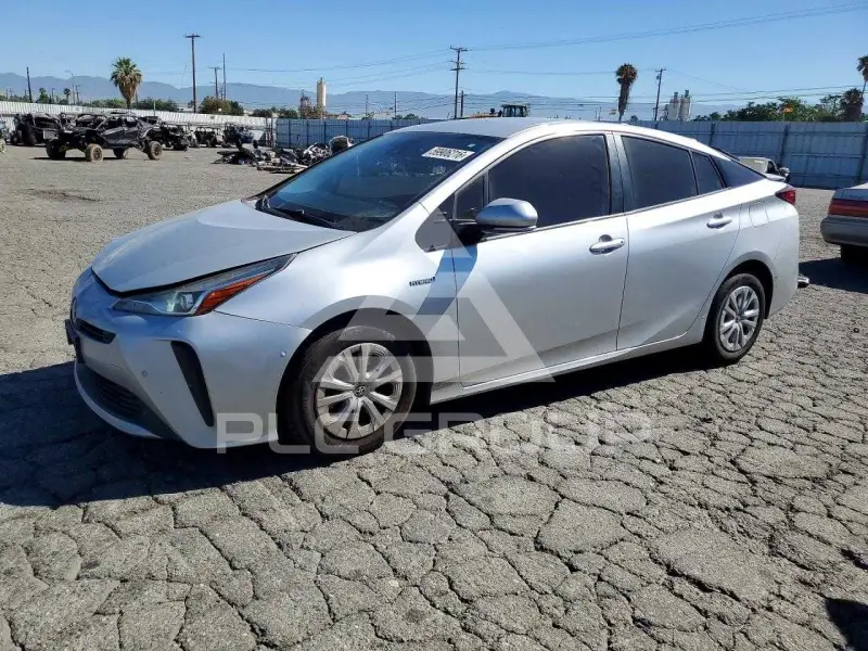 2019 Toyota PRIUS photo