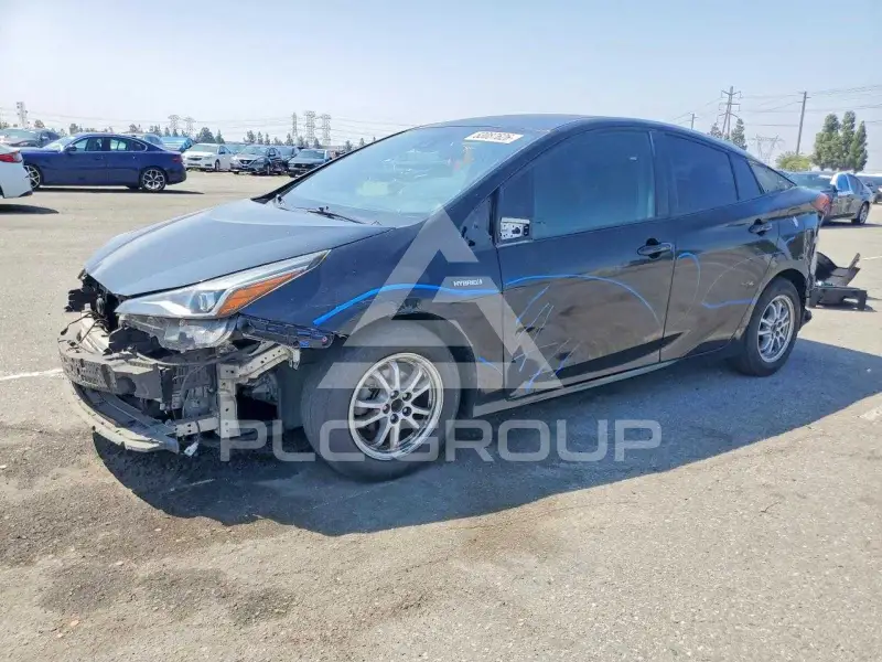 2019 Toyota PRIUS photo