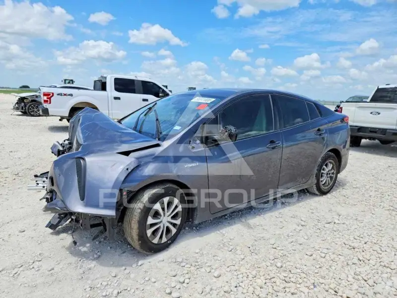 2019 Toyota PRIUS photo