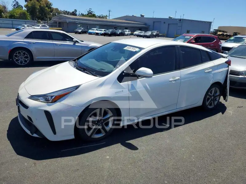 2019 Toyota PRIUS photo