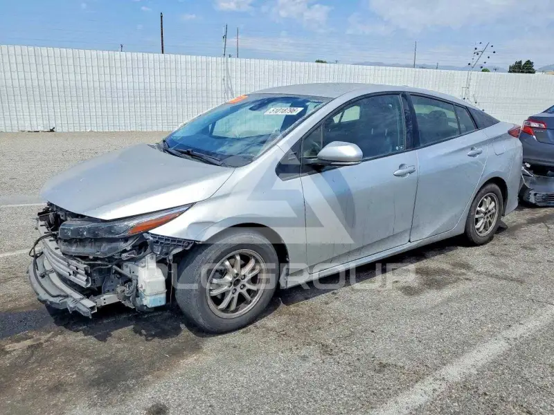 2019 Toyota PRIUS photo