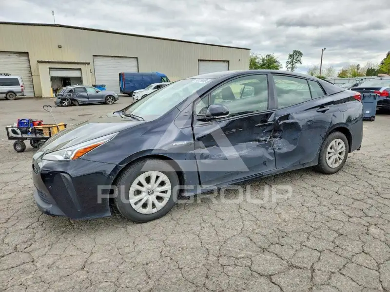 2019 Toyota PRIUS photo