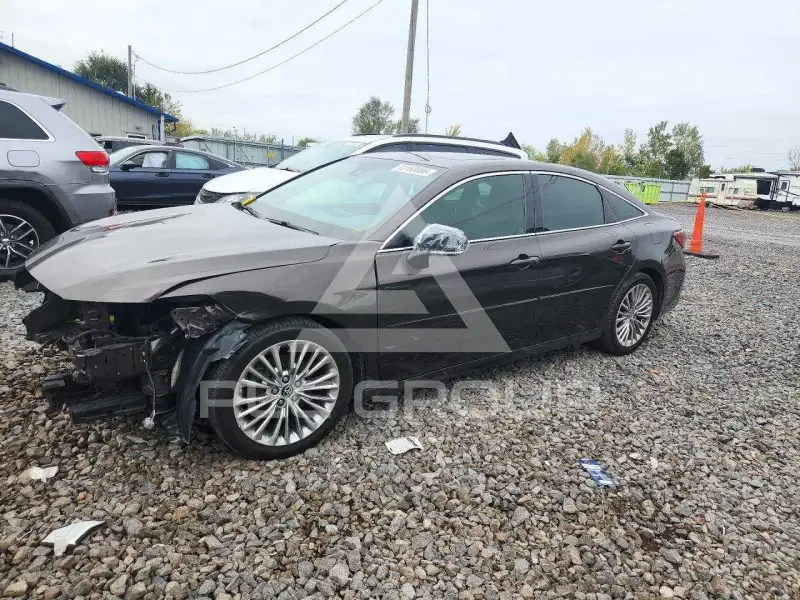 2019 Toyota AVALON фото