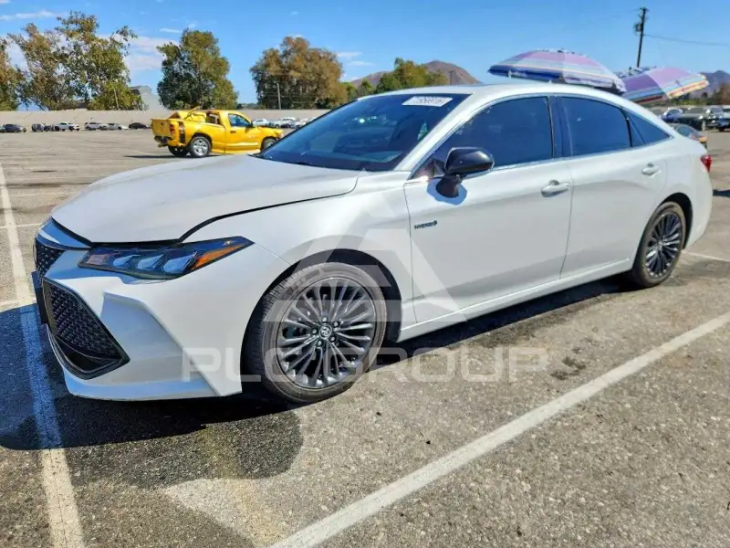 2019 Toyota AVALON фото