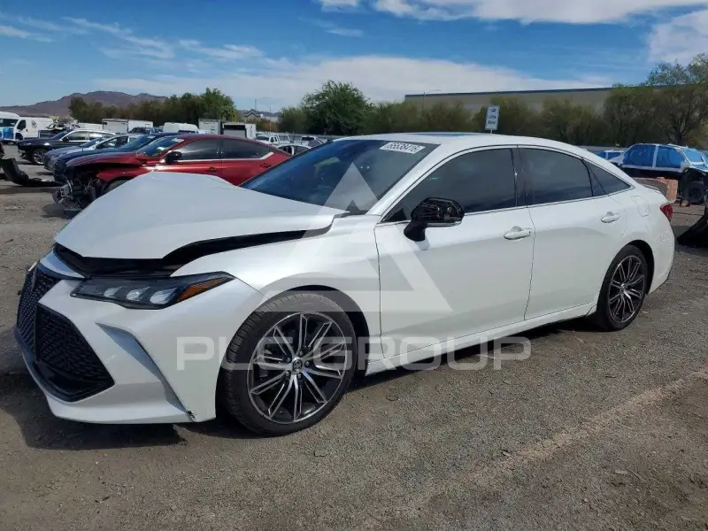 2019 Toyota AVALON фото