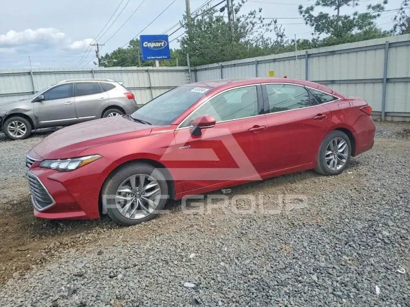 2019 Toyota AVALON photo