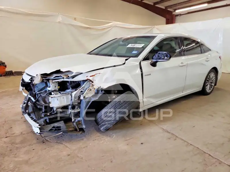 2019 Toyota AVALON photo