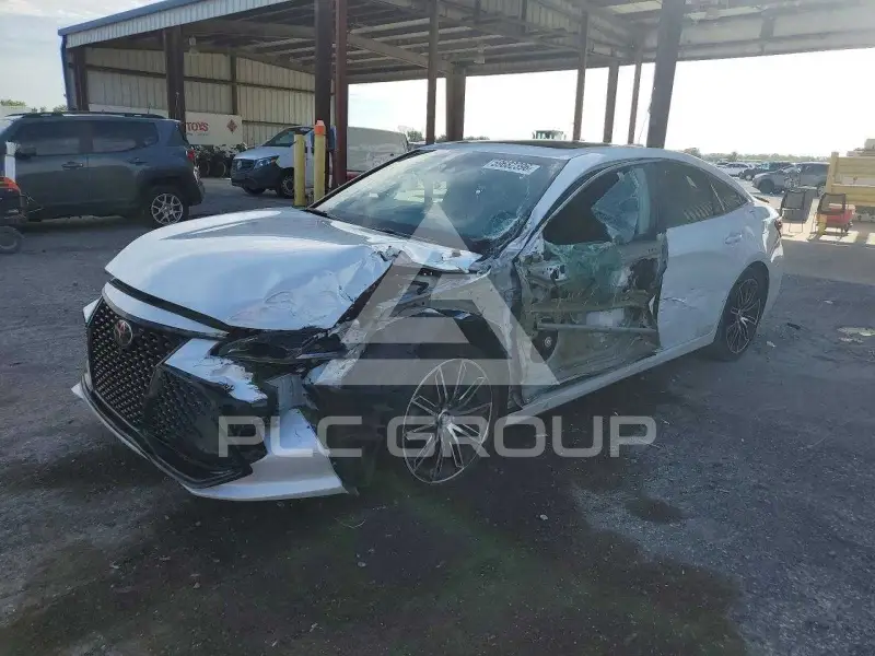 2019 Toyota AVALON фото