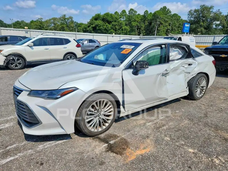 2019 Toyota AVALON фото