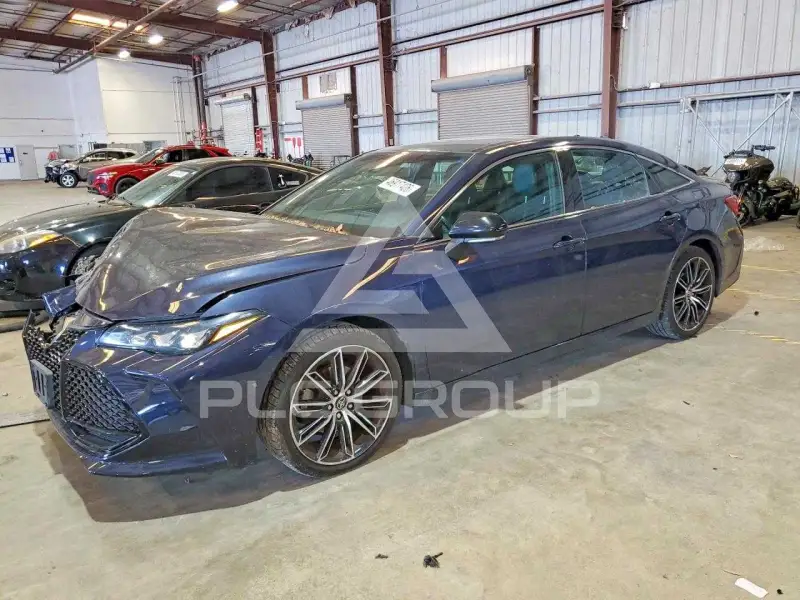 2019 Toyota AVALON фото