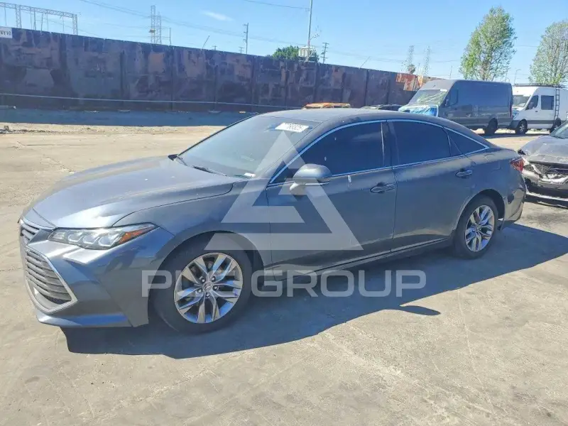 2019 Toyota AVALON фото