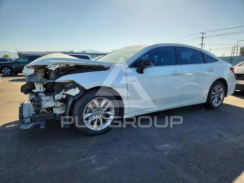 2019 Toyota AVALON photo