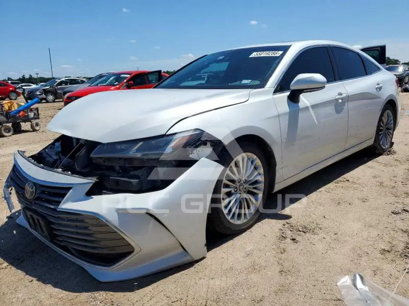2019 Toyota AVALON фото