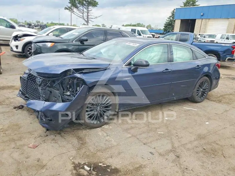 2019 Toyota AVALON фото