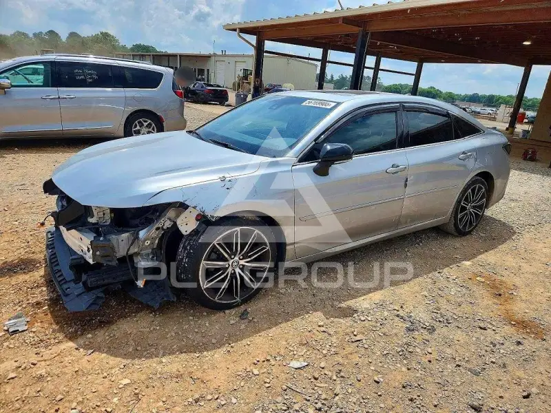 2019 Toyota AVALON фото