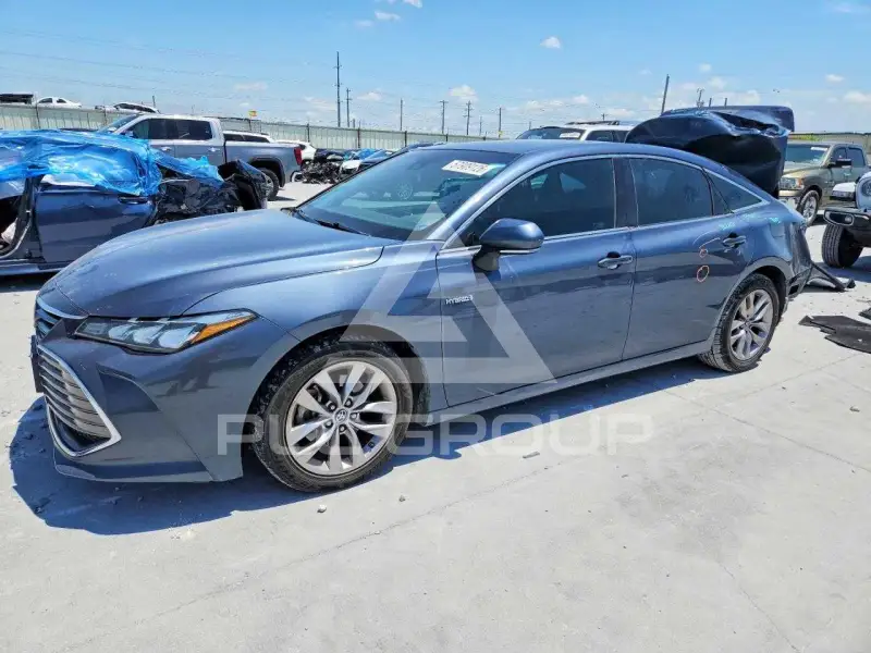 2019 Toyota AVALON фото